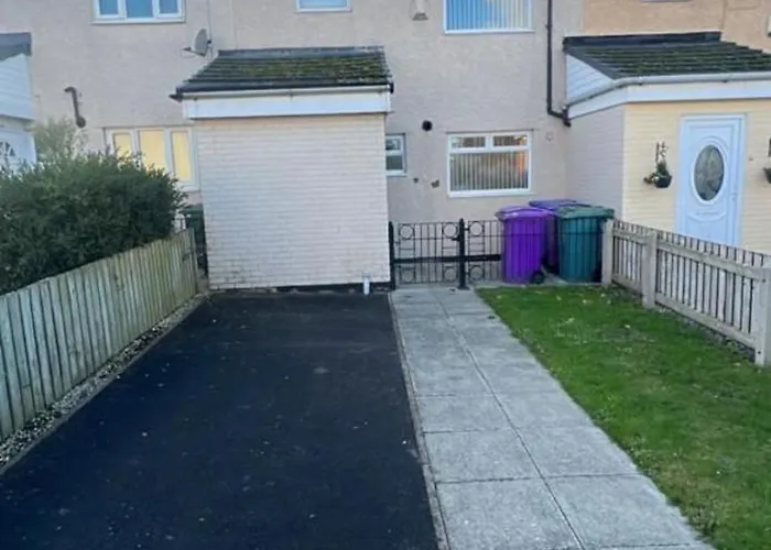 Entire 3 Bedrooom Holiday Home