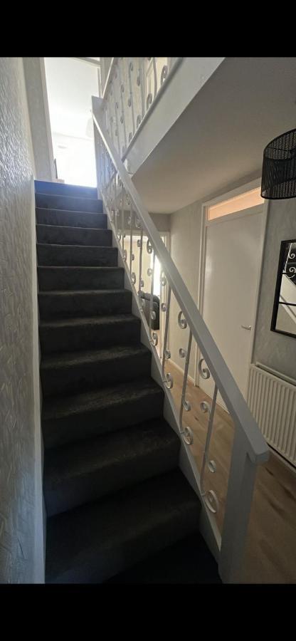 Entire 3 Bedrooom Liverpool